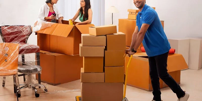 What Are the Benefits of Using Professional Movers?